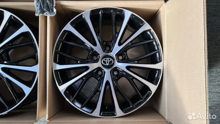 Новые комплект R16 на Toyota Camry Corolla