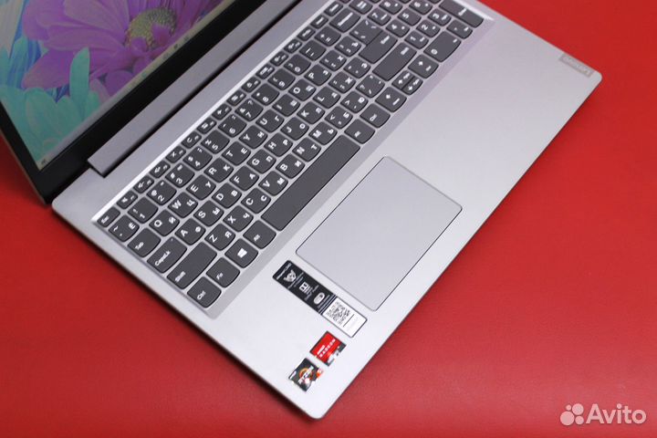 Производительный ноутбук Lenovo / Ryzen 5 / Vega 8