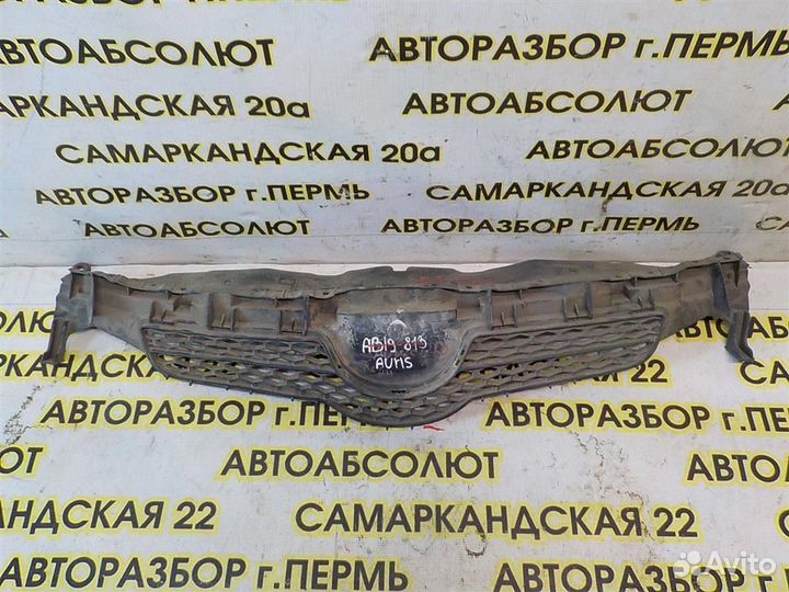 Решетка радиатора Toyota Auris (E150) 2006-2012