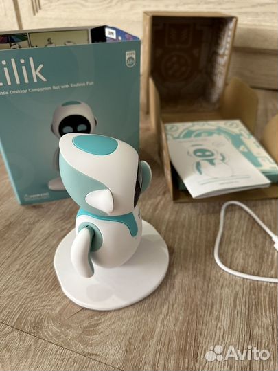 Умный интерактивный робот Eilik