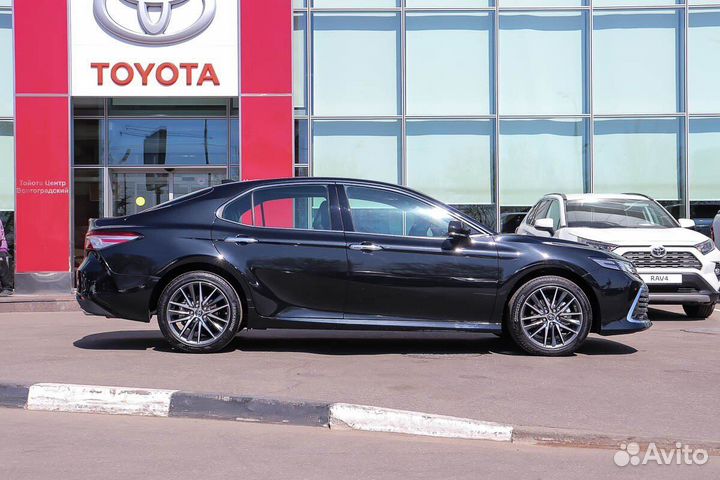 Toyota Camry 2.5 AT, 2023