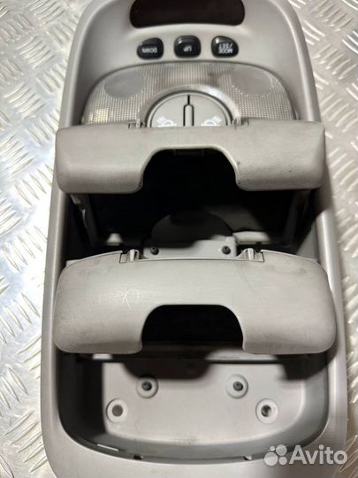 Плафон салонный Kia Sorento BL