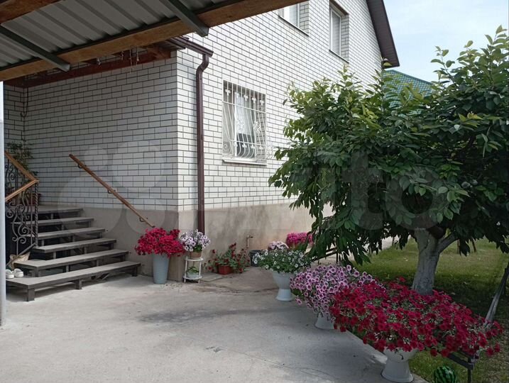 Дом 349 м² на участке 10 сот.