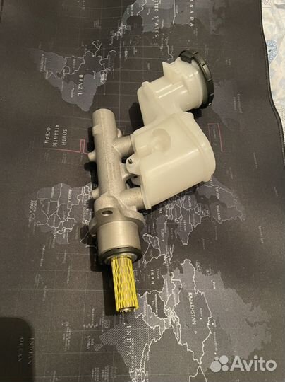 Главный тормозной цилиндр honda