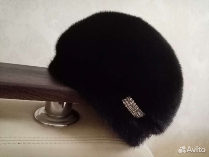 Берет женский норковый