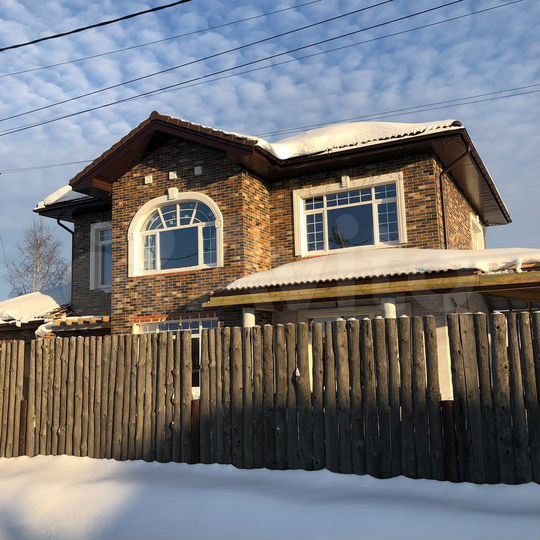 Коттедж 280 м² на участке 8,2 сот.