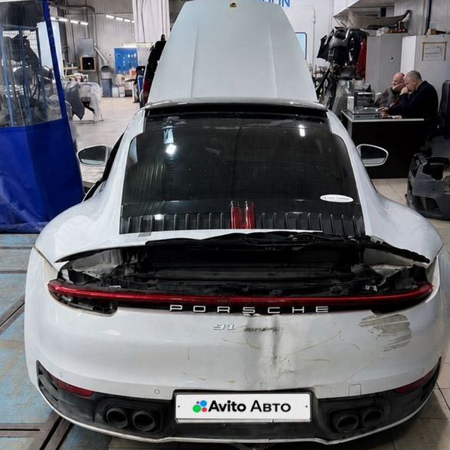 Porsche 911 Carrera 3.0 AMT, 2021, битый, 35 500 км