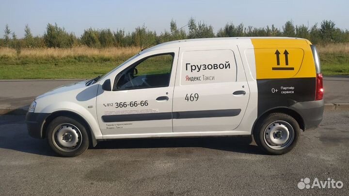 Водитель с личной газелью