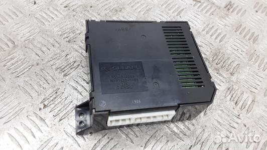 Блок управления subaru tribeca B9 (83F06NC02)