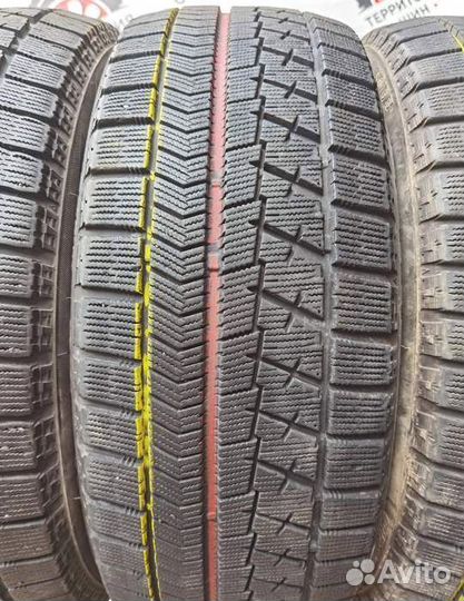 Bridgestone Blizzak VRX 215/55 R17 102H