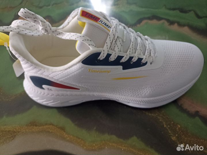 Кроссовки мужские