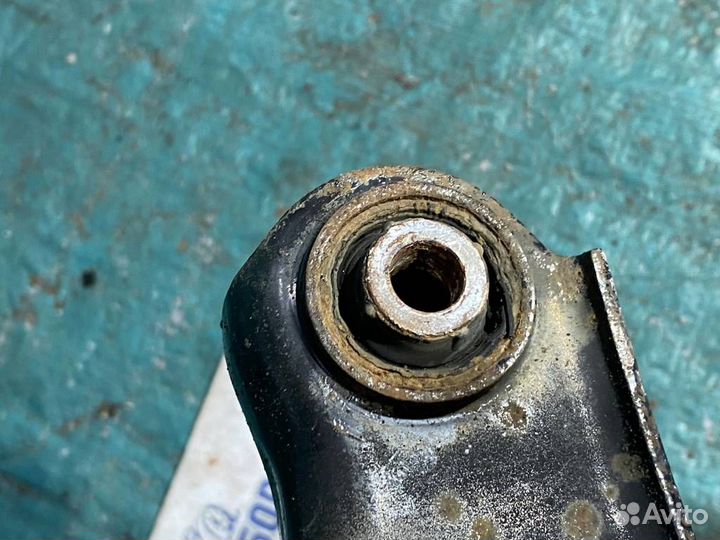 Рычаг задний левый Mitsubishi Outlander XL CW5W