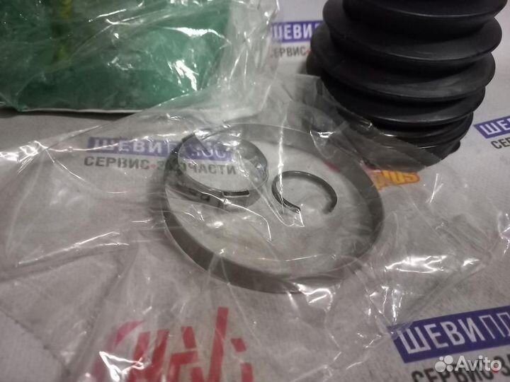 Пыльник внутреннего шруса Cadillac Escalade