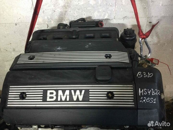 V двигатель бмв(BMW)