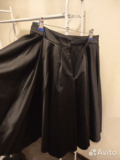 Юбка черная пышная на подкладке