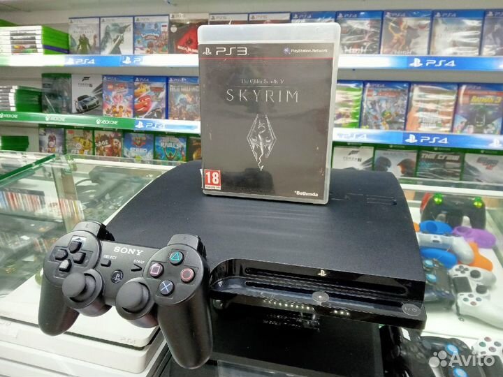 PlayStation 3 Slim + The Elder Scrolls V Skyrim