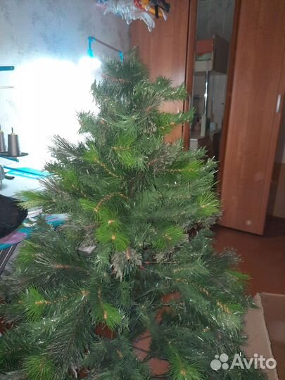 Ёлка искусственная