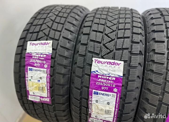 Tourador Winter Pro TSS1 235/50 R18 27T