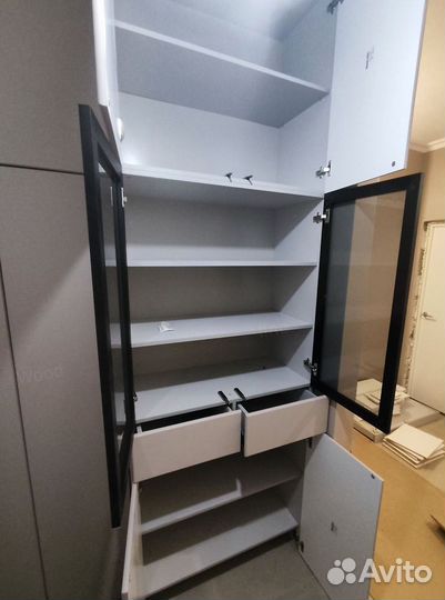 Шкаф в прихожую на заказ