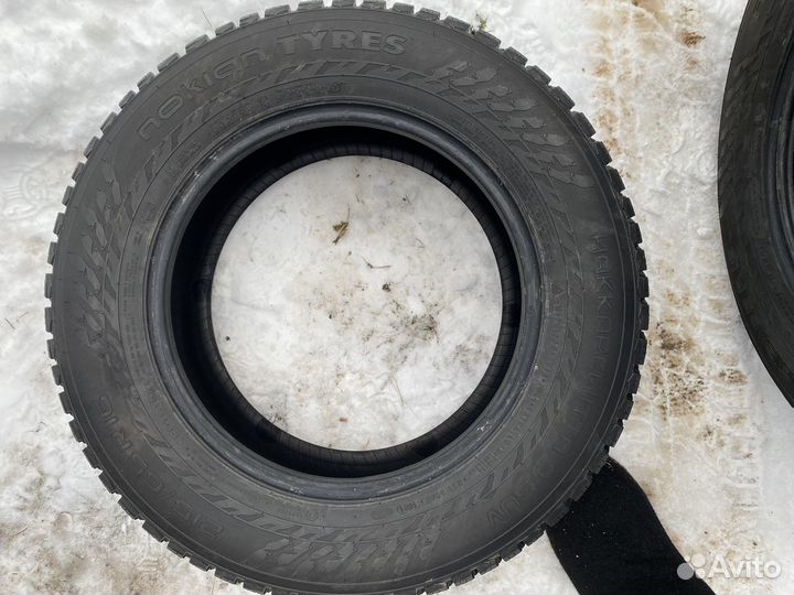 Nokian Tyres Hakkapeliitta 9 SUV 215/65 R16