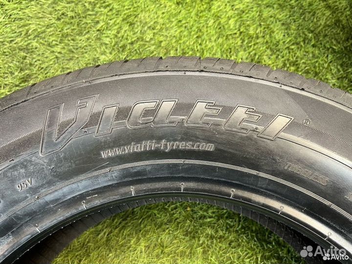 Viatti Strada Asimmetrico V-130 205/65 R16