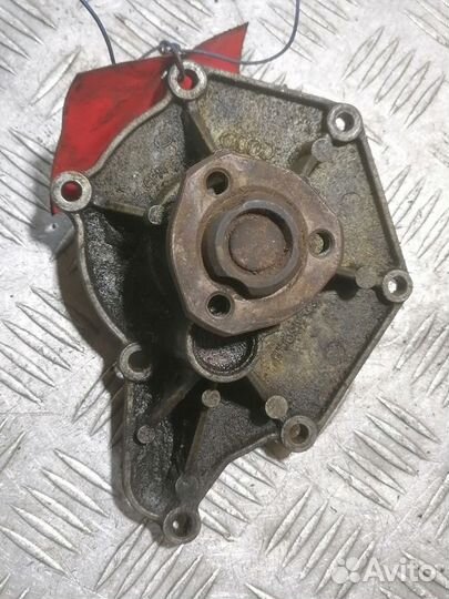 Насос водяной помпа Audi Q7 2005 2015