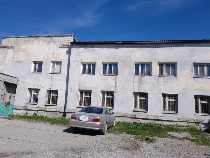 Здание, 1682 м²