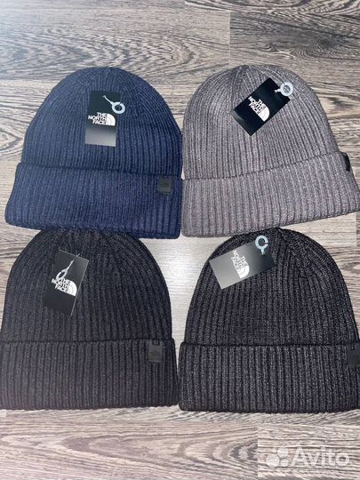 Зимняя шапка tnf