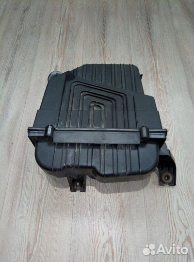 Корпус воздушного фильтра Renault logan 2