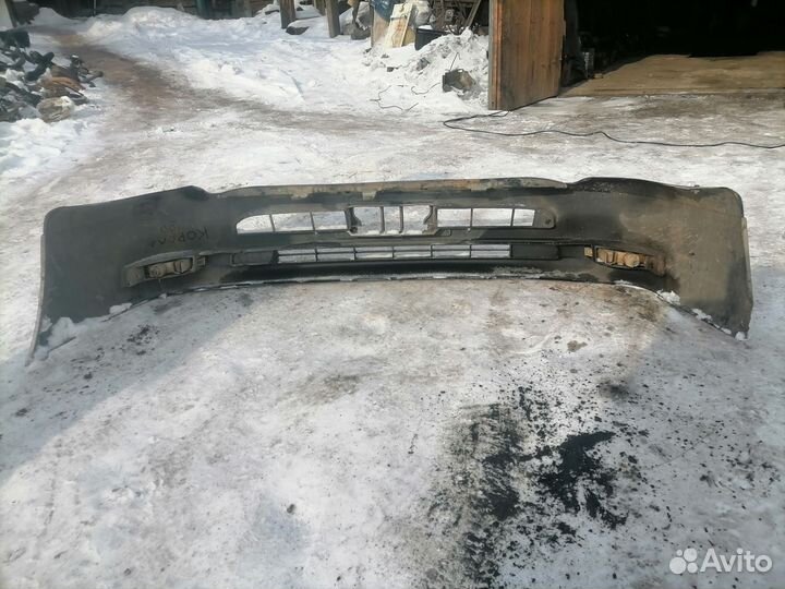 Передний бампер Toyota Corolla 100