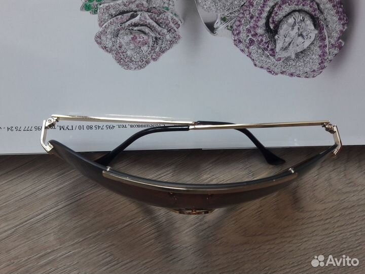 Новые очки-маска коричневого цвета