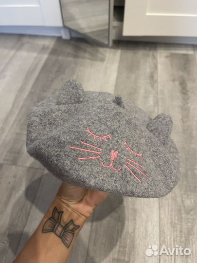 Берет шерстяной для девочки новый