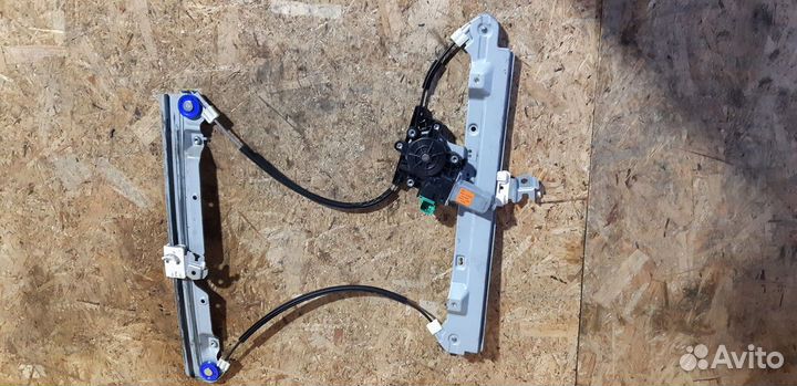 Стеклоподъемник электр. передний правый Infiniti Q