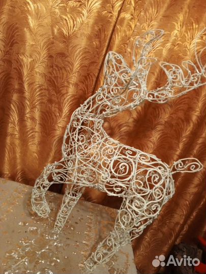 Новогодний олень светящийся