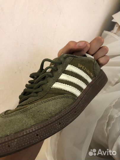 Кроссовки adidas