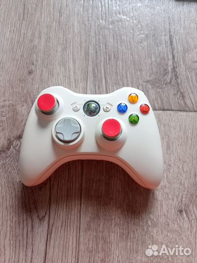 Консоль Xbox 360+8 игр(дисками) в комплекте