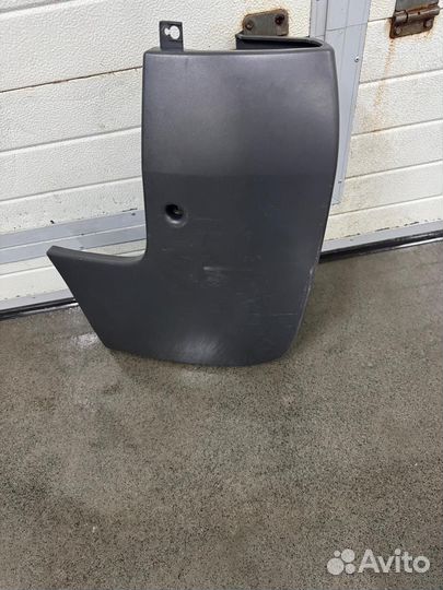 Бампер задний на рено трафик2