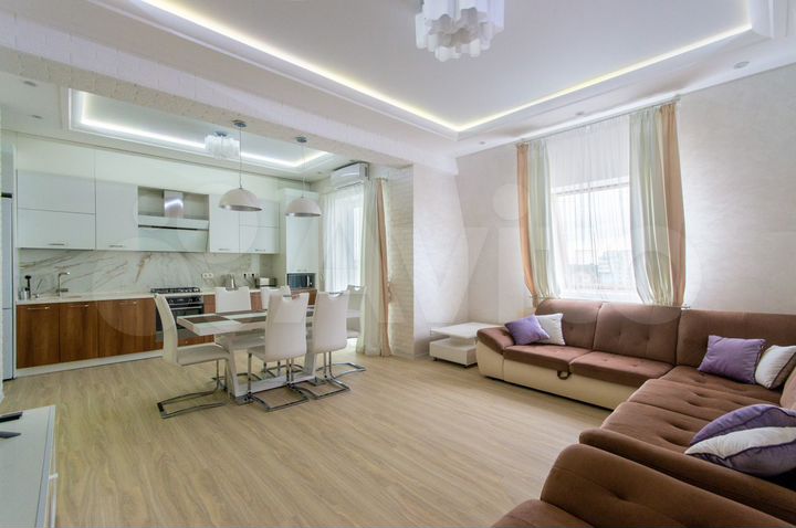 2-к. квартира, 100 м², 9/9 эт.