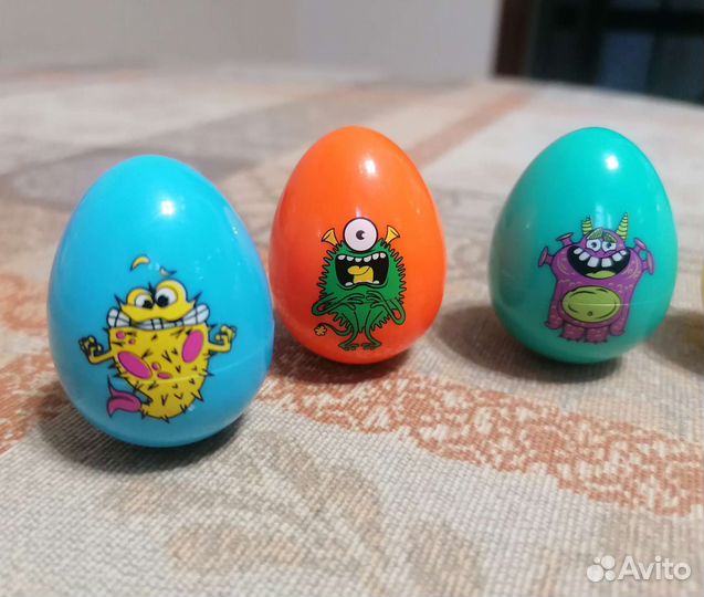 Треснутые яйца из дикси