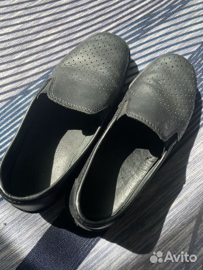 Мужские туфли, берцы