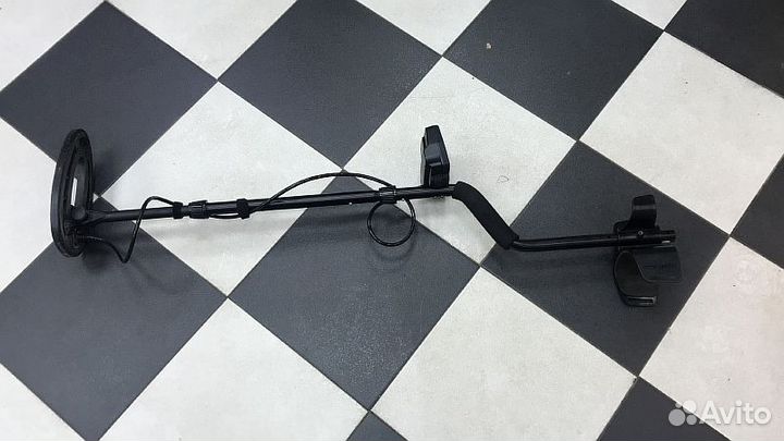 Металлоискатель Fisher F22