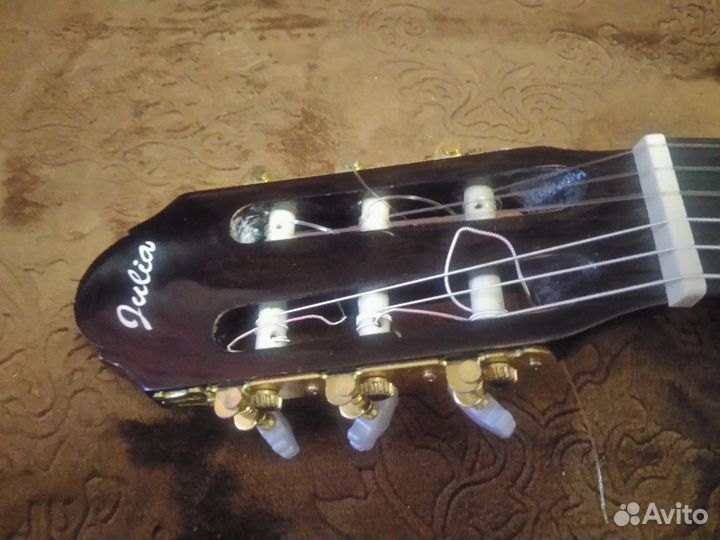 Классическая гитара