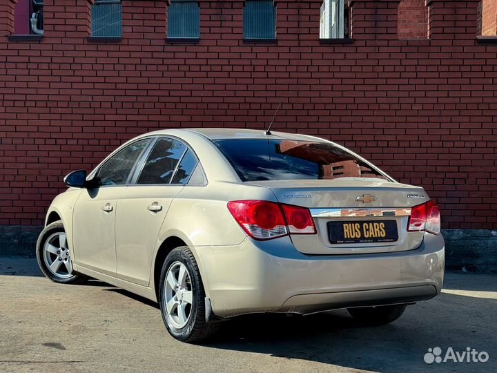 Chevrolet Cruze 1.6 AT, 2011, 221 000 км