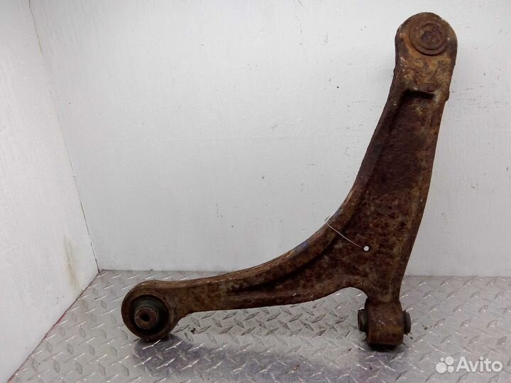 Рычаг передний правый нижний Honda Ridgeline 1