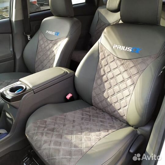 Чехлы Prius Alpha