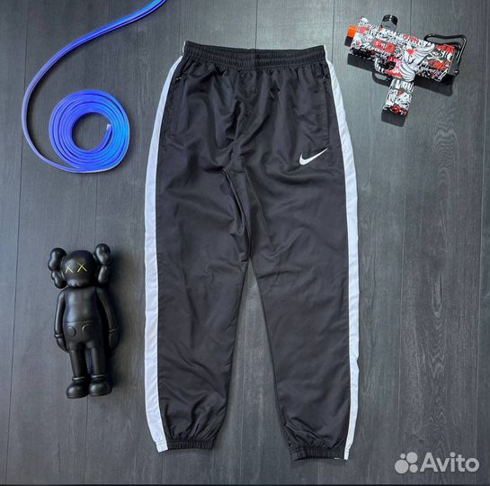 Спортивные штаны