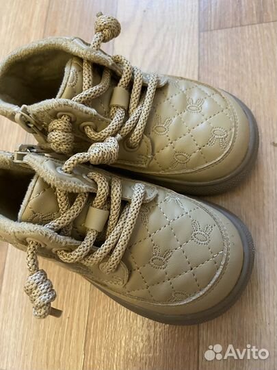 Ботинки для малыша демисезонные