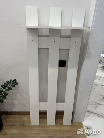 Вешалка настенная