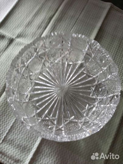 Большая хрустальная ваза