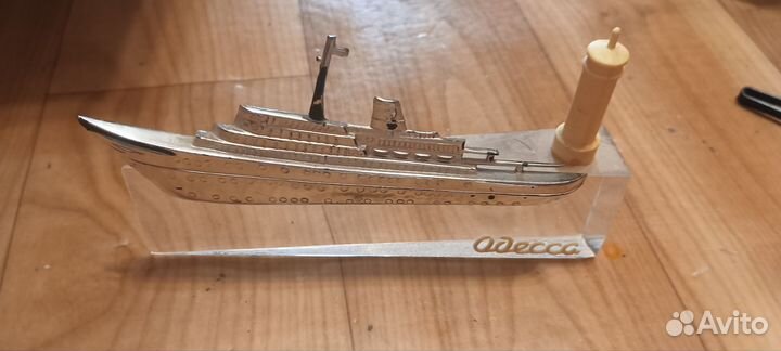 Сувенир корабль